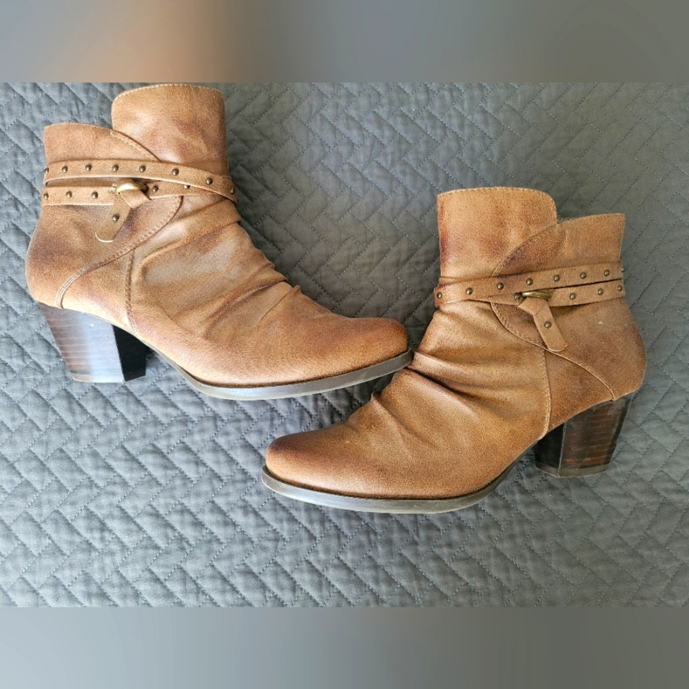 Bare Traps booties